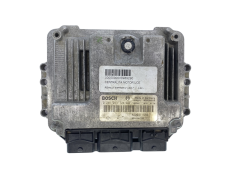 Calculateur 0281011724 8200311550 8200384493 Renault Bosch 63048