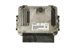 Calculateur 55206270 0281012882 Alfa Romeo Bosch 21748