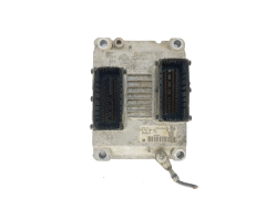 Calculateur Opel 55353613 0261208255 GM Bosch 39235 Calculateur Opel 55353613 0261208255 GM Bosch 39235