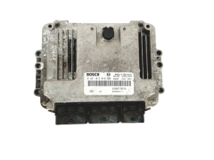Calculateur 0281013016 8200570596 8200603117 Renault Bosch Calculateur 0281013016 8200570596 8200603117 Renault Bosch