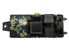 Boîtier Fusibles Mitsubishi MR31828