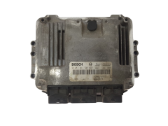 Calculateur 0281011549 8200310863 8200370779 Renault Bosch 3277