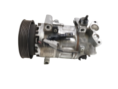 Compresseur De Climatisation 926002352R Valeo 1.5 dci Renault Captur Clio 4 Compresseur De Climatisation 926002352R Valeo 1.5 dci Renault Captur Clio 4