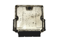 Calculateur 0281011101 8200163528 8200095416 Renault Bosch 17561
