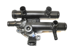 Boitier Thermostat D'eau moteur Master Trafic II Vivaro 2.5 dCI 8200262235 Boitier Thermostat D'eau moteur Master Trafic II Vivaro 2.5 dCI 8200262235