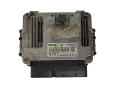 Calculateur 0281014365 51829420 5338A6XAM 4x4 Alfa Romeo Bosch 13706