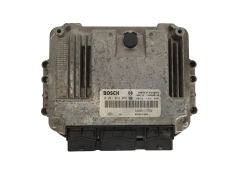 Calculateur 0281012058 8200311550 8200441820 Renault Bosch 3633