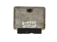 Calculateur 0281001751 90582540 AY Opel Bosch 25825
