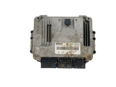 Calculateur 0281013364 8200635663 8200833387 Renault Bosch 38623 Calculateur 0281013364 8200635663 8200833387 Renault Bosch 38623