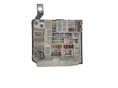 Calculateur USMC-PFT 8200481867-F 519157077 Renault 58884 Calculateur USMC-PFT 8200481867-F 519157077 Renault 58884