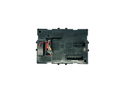 Calculateur BCM L2CR 19759041 8201054128 Renault 31451