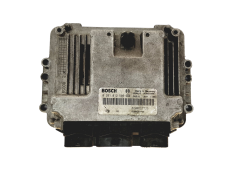Calculateur 0281012589 8200527725 8200527756 Renault Bosch 29971