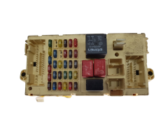 Boîtier Fusibles Fiat 46798452 NPL 46758963 19717