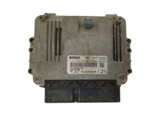 Calculateur 55206270 0281012882 4D34A3ADM Alfa Romeo Bosch 13753