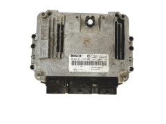 Calculateur 0281011549 8200310863 8200370779 Renault Bosch 28108