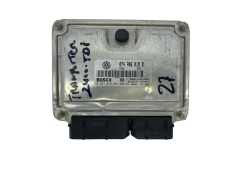 Calculateur 074906018B 0281010084 VW Bosch 52466