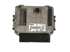 Calculateur Opel 0281011943 55556829 8973785712 Bosch 25808