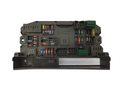 Boîtier Fusibles 518966010B 693169003 B010107400 BMW
