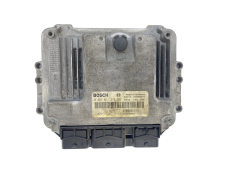 Calculateur 0281011275 8200305678 8200269879 Renault Bosch 63117