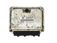 Calculateur VW 030906032CG 0261207178 Bosch 30004