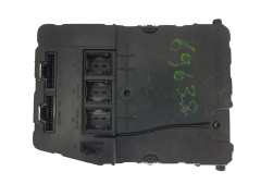 Calculateur UCH X84 N2 8200309690 S118400220D Renault Siemens 1946