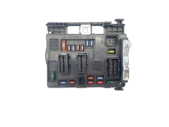 Calculateur BSM -B3 T118470003J 9643498880 PSA Siemens 40411 Calculateur BSM -B3 T118470003J 9643498880 PSA Siemens 40411