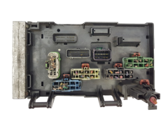 Boîtier Fusibles Chrysler 05144579AC