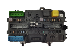 Calculateur 13181278 DP 5DK008669-31 Opel GM Hella 2450