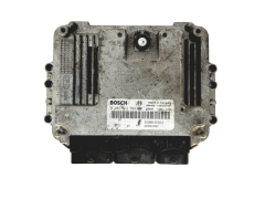 Calculateur 0281013364 8200635663 8200833387 Renault Bosch 18178 Calculateur 0281013364 8200635663 8200833387 Renault Bosch 18178