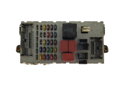 Boîtier Fusibles 51734380 51733919 Fiat Magneti Marelli 19785