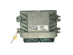 Calculateur S110140002A 8200326391 8200326380 Renault Siemens 32145