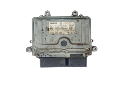 Calculateur 0281012158 A6401501779 Mercedes Bosch 45087