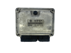 Calculateur 038906019HQ 0281010957 VW Seat Bosch 50986