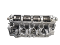 La Culasse 7701476170 5950 1.9 DI DCI D4192T4 Renault Volvo 1015 La Culasse 7701476170 5950 1.9 DI DCI D4192T4 Renault Volvo 1015