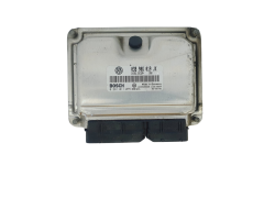 Calculateur 038906019JK 0281011075 VW Bosch 40720