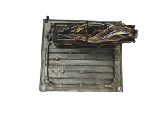 Calculateur Ecu Ford 6S61-12A650-GD S120977313D Siemens 24047