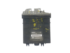Calculateur 021906258A 0261200495 VW Bosch