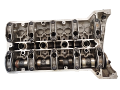 La Culasse Mercedes-Benz R1110160901 2.2 16V 111960