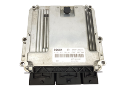 Calculateur 0281032700 237103984R Renault Bosch 27915