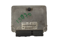 Calculateur 0281010050 09181243 DY 28SA4109 Opel Bosch 3230