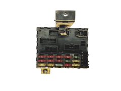 Boîtier Fusibles Fiat 7755601 23242