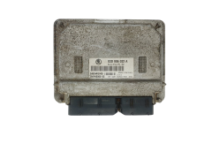 Calculateur 03D906032A 5WP40060 05 Skoda Siemens 