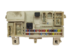 Boîtier Fusibles 8690720 519096127 Volvo Boîtier Fusibles 8690720 519096127 Volvo