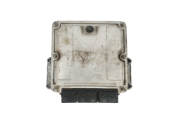 Calculateur 0281010483 8200039569 8200127078 Renault Bosch 38925
