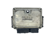 Calculateur 0281010501 8200118521 8200049304 Renault Bosch 62275