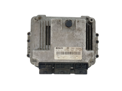Calculateur Renault 0281011549 8200391966 8200370779 Bosch 37840