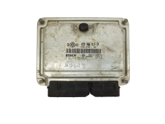 Calculateur 038906019EP 0281010701 Volkswagen Bosch 16263