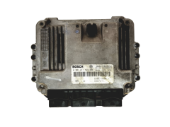 Calculateur 0281011549 8200310863 8200370779 Renault Bosch 19645