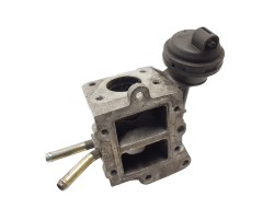 Boitier Papillon D’admission EGR 038131063C VW Audi Seat Skoda 1.9 TDI V130