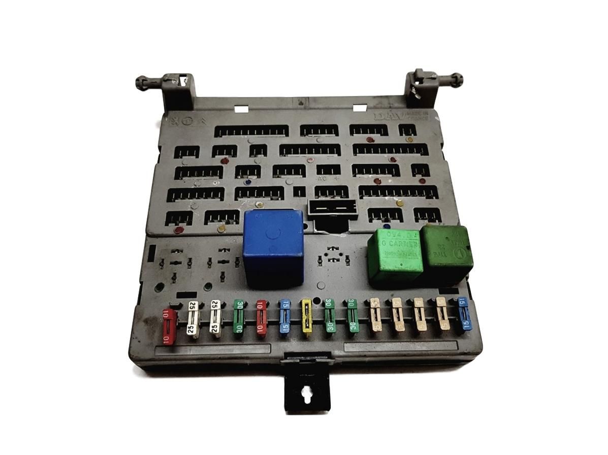 Boîtier Fusibles   Peugeot 309 DAV 6083 main product photo